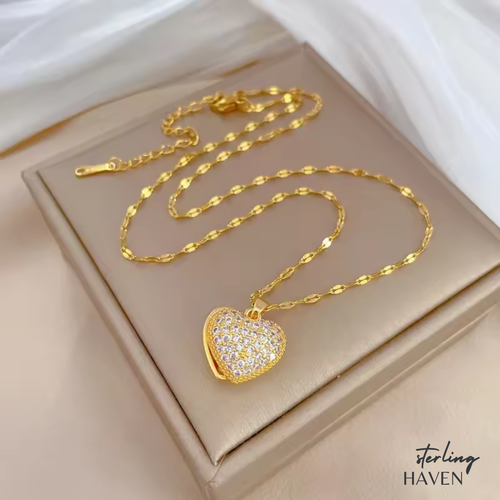Luxury Heart Crystal Pendant Necklace for Women – Elegant Gold Love Heart Necklace Gift